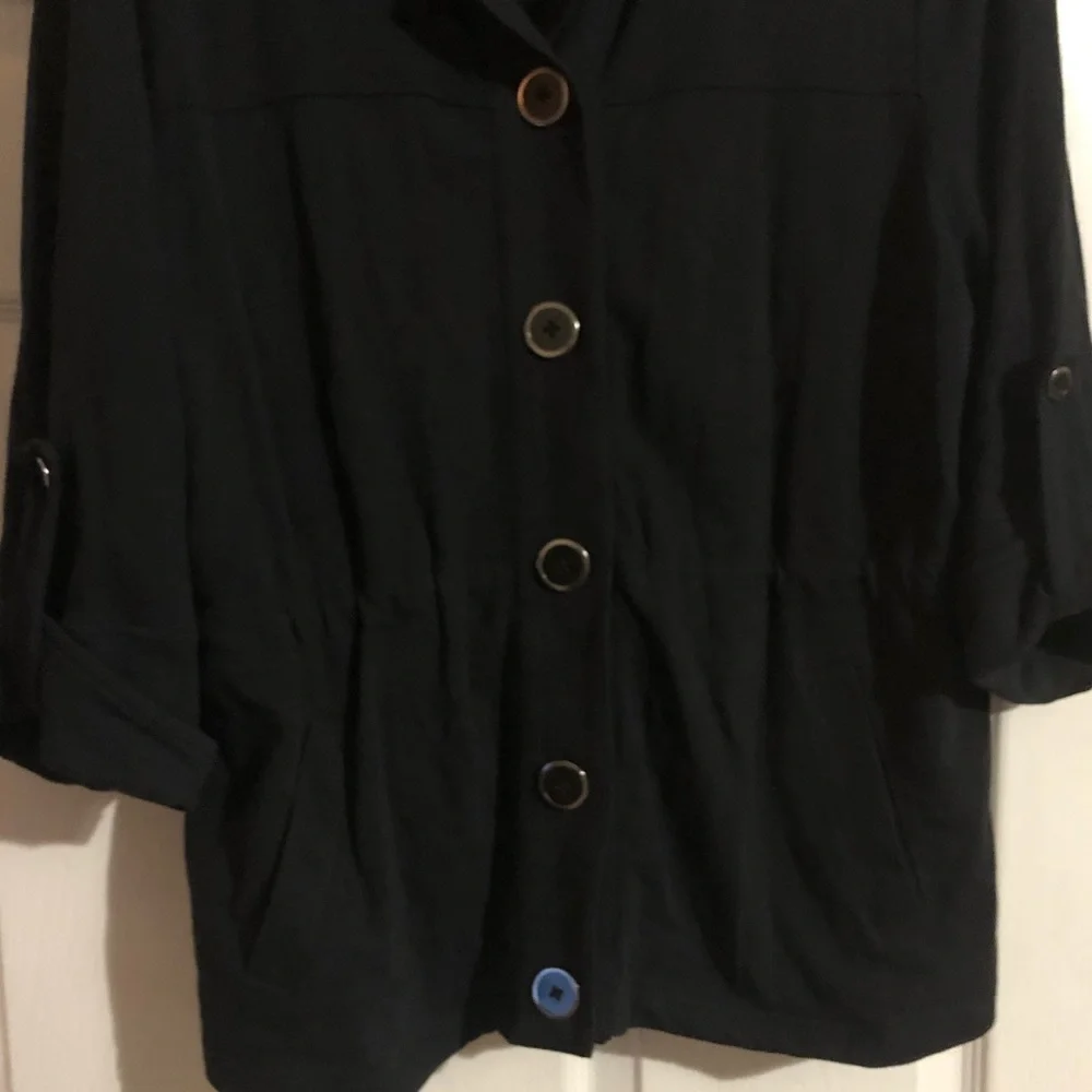 Onque Casuals • Collard Button- Up Lightweight Jacket - Picture 4 of 13